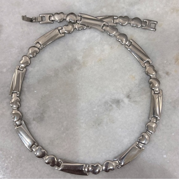 Hearts and Kisses Silver Necklace - Picture 2 of 10